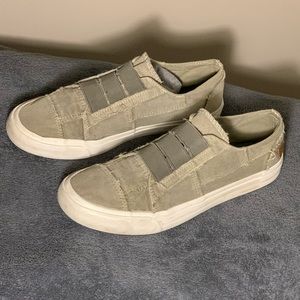 Sz 8.5, Blowfish Maura slip-on sneaker